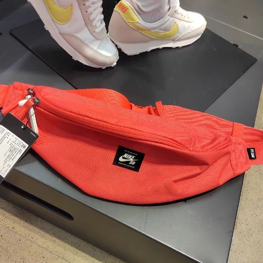 Nike潮流百搭单肩包分享