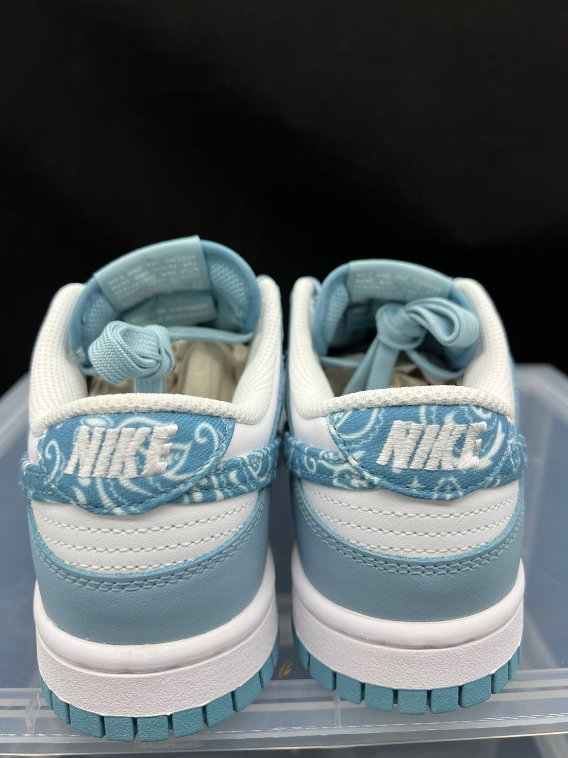 今日分享Dunk Low
今日主角:
🔥 Dunk Low 腰果花🔥
💗球鞋介绍
这是一款