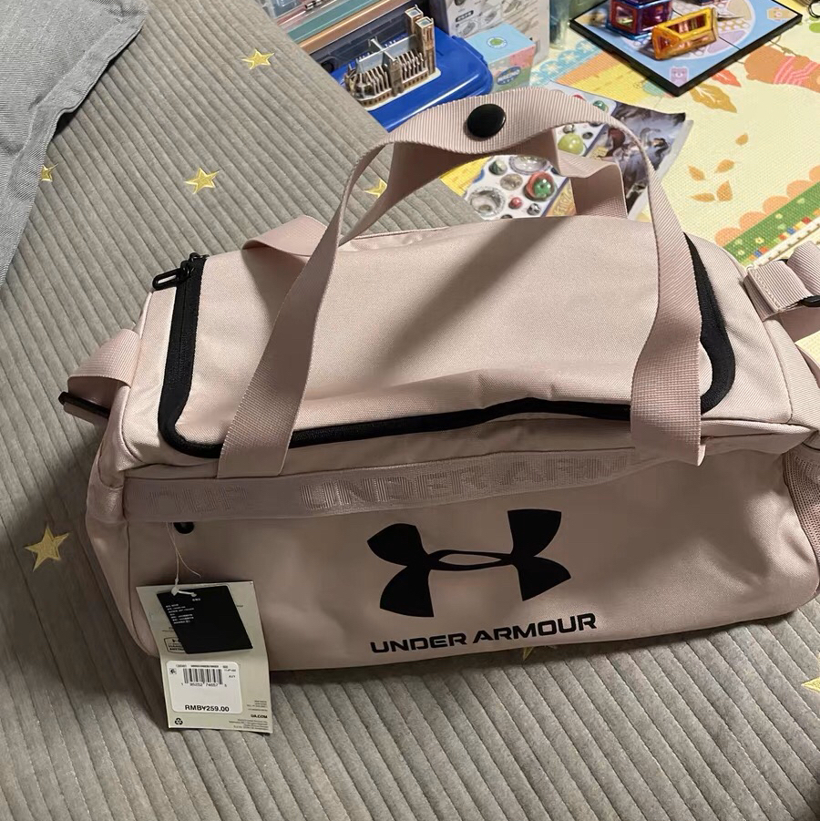 Under Armour 训练旅行包 分享