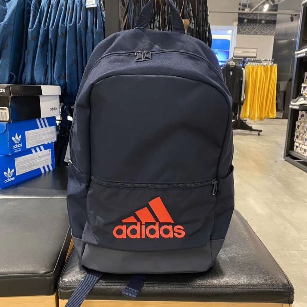Adidas大容量时尚双肩包分享