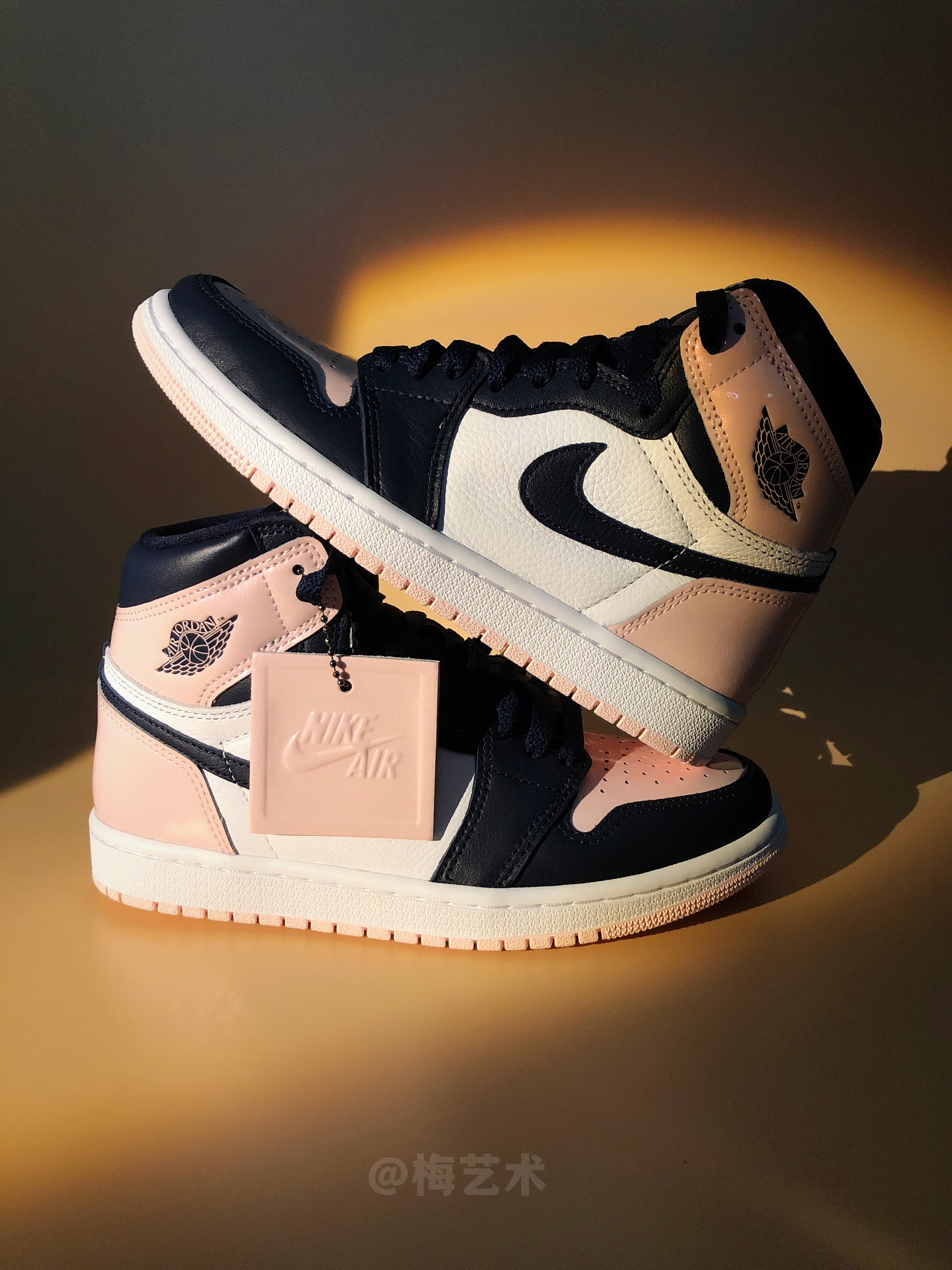 AJ1泡泡糖，这双黑粉脚趾你有没有心动？