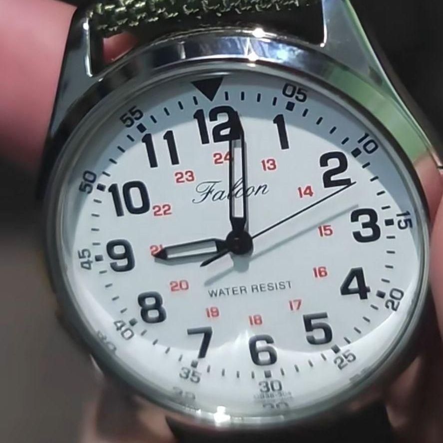 Citizen ／西铁城 Falcon 绿色皮革情侣手表