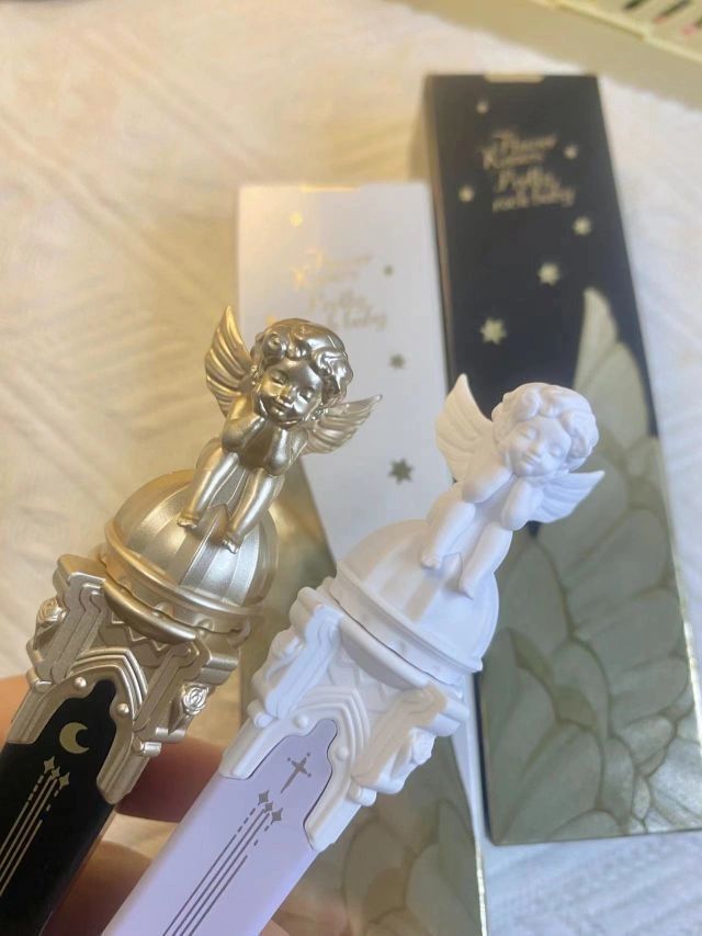 天使宝宝唇釉👶🏻来啦～真的好有艺术感|||