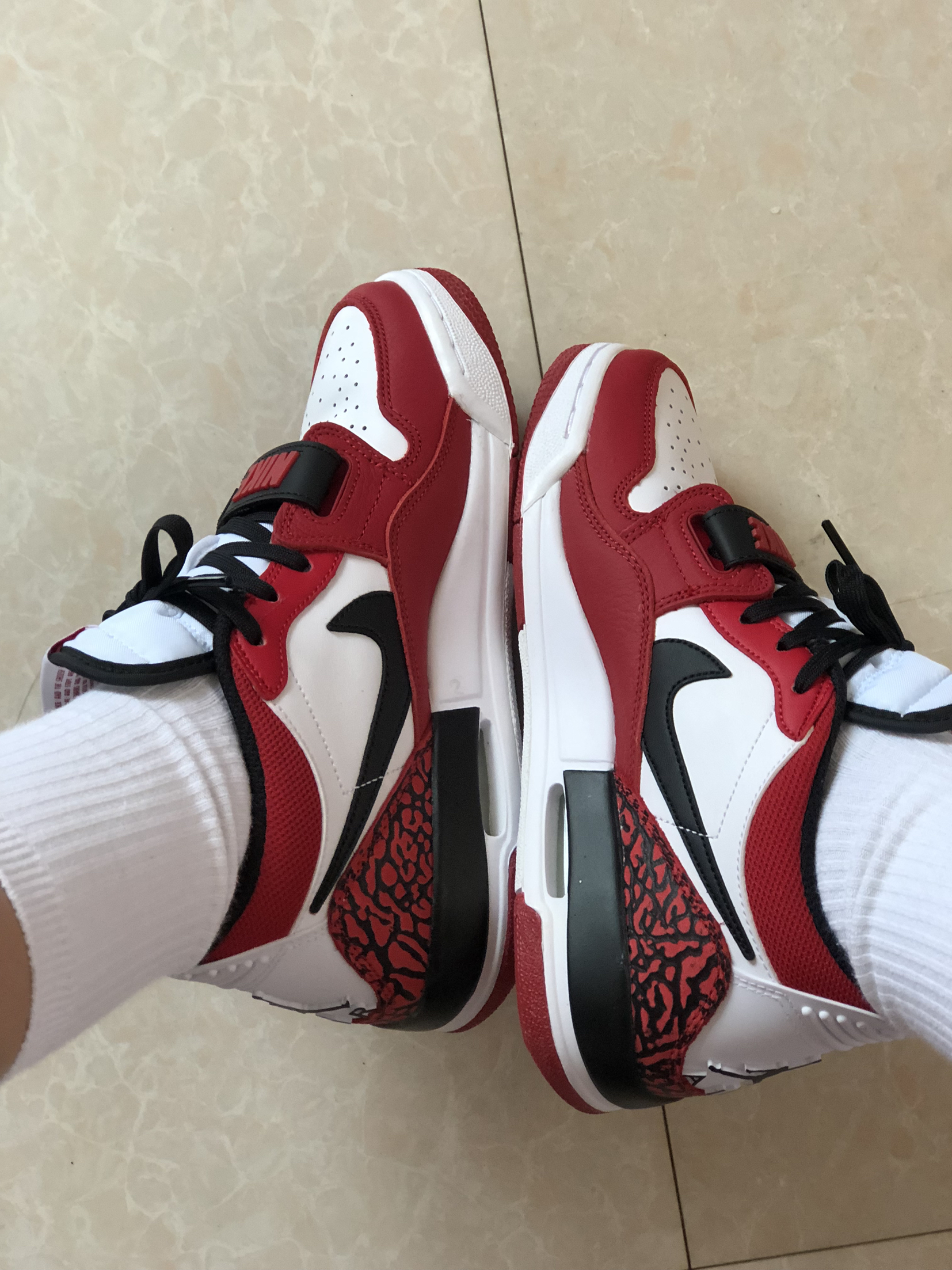 Aj312鞋型真的是绝了，经典配色，真的