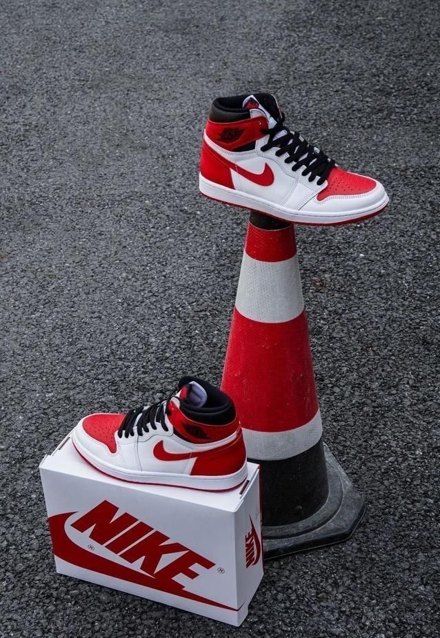 Air Jordan 1 Retro High OG “ Heritage ”芝加哥