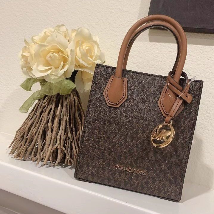 Michael Kors 新款LOGO满印手提包分享