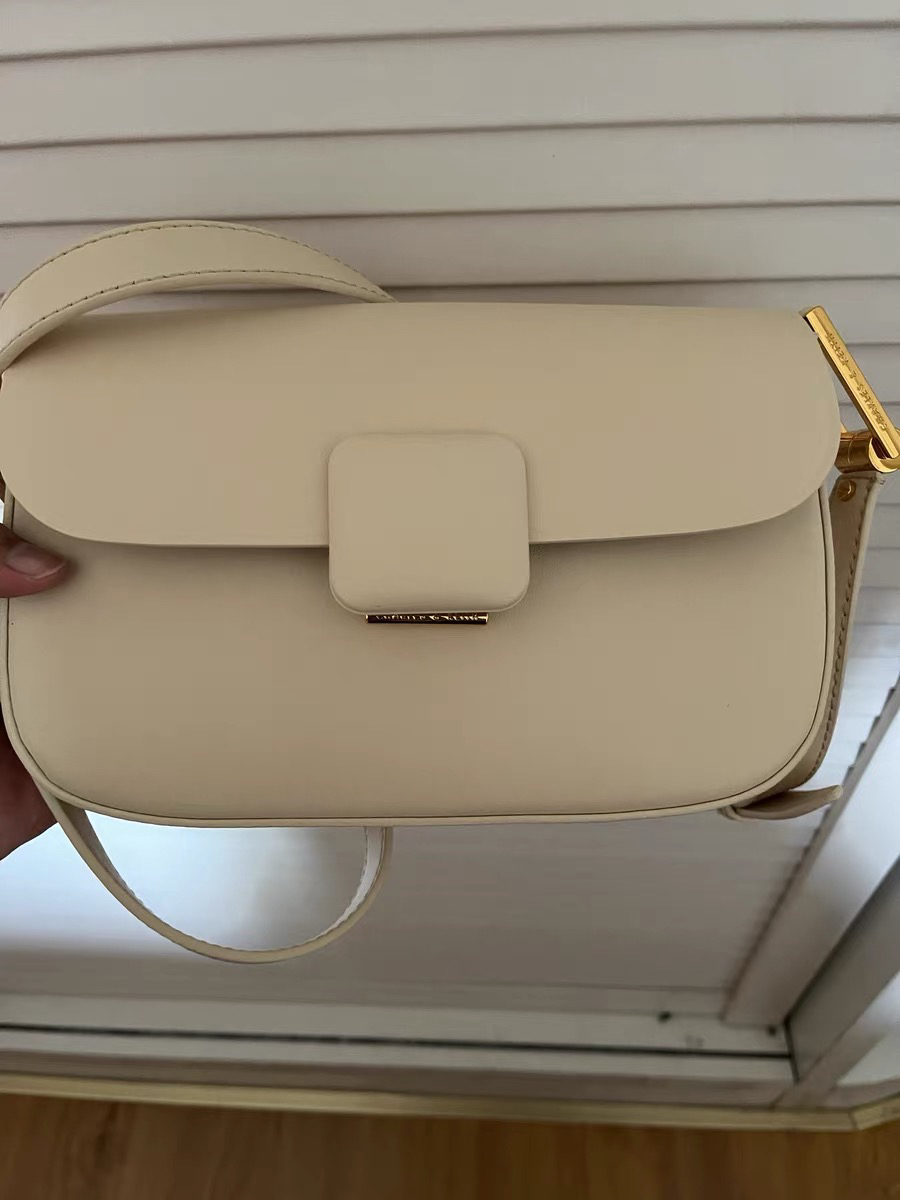 CHARLES＆KEITH 时尚单肩包分享