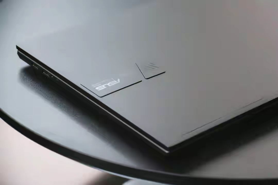 大道至简，灵耀Pro16表现到底如何呢？