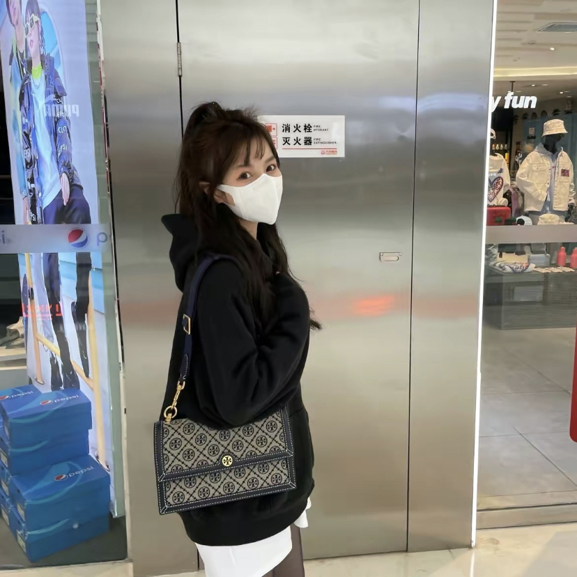 tb 斜挎包推荐