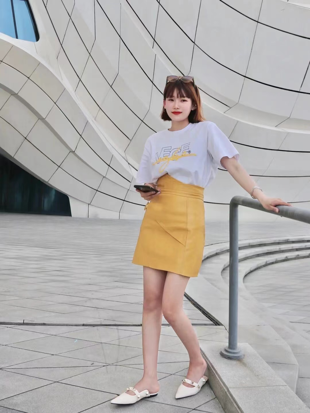 OOTD｜白T➕包臀裙真的太香了！！！