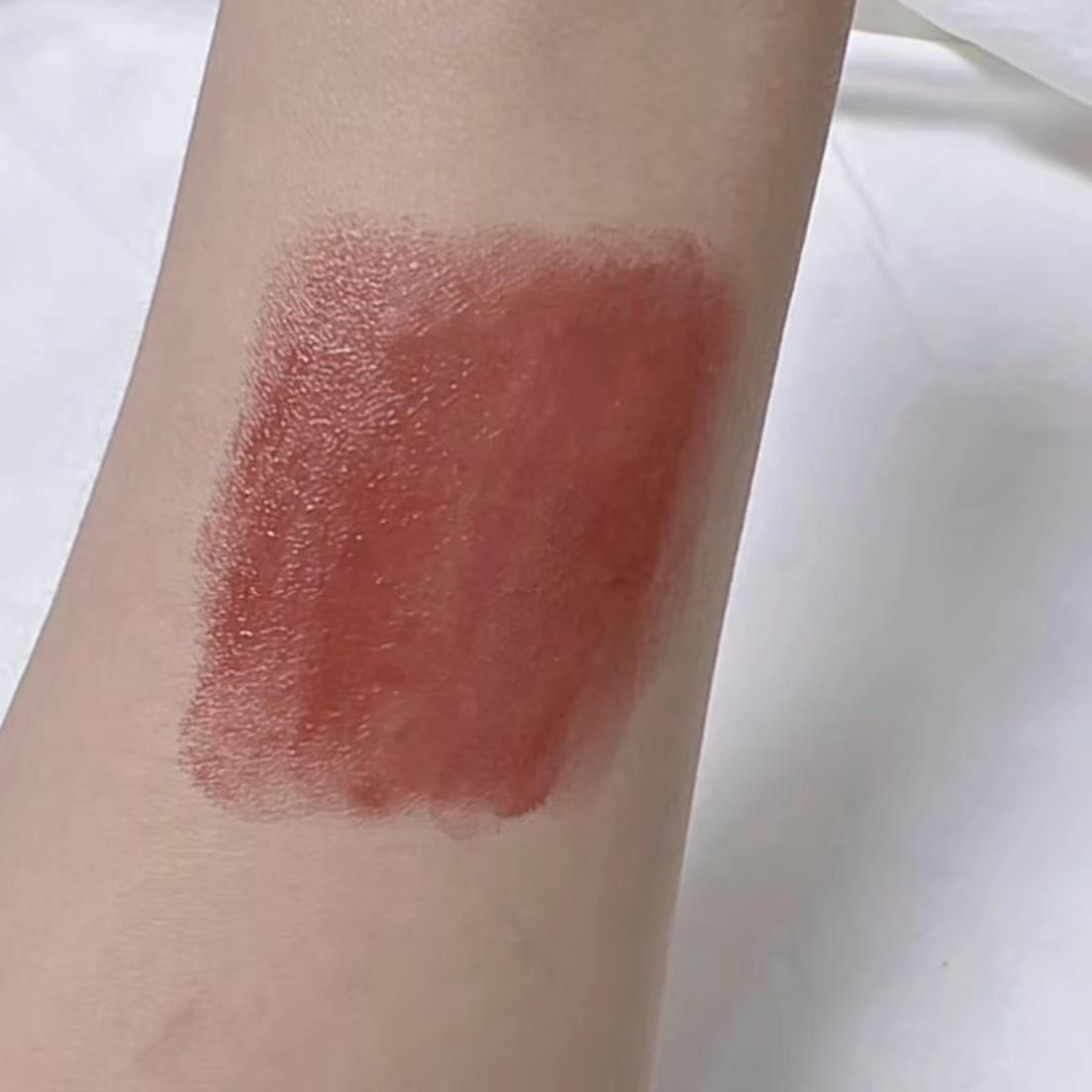 黄皮挚爱口红💄嫩到想咬一口❗️
