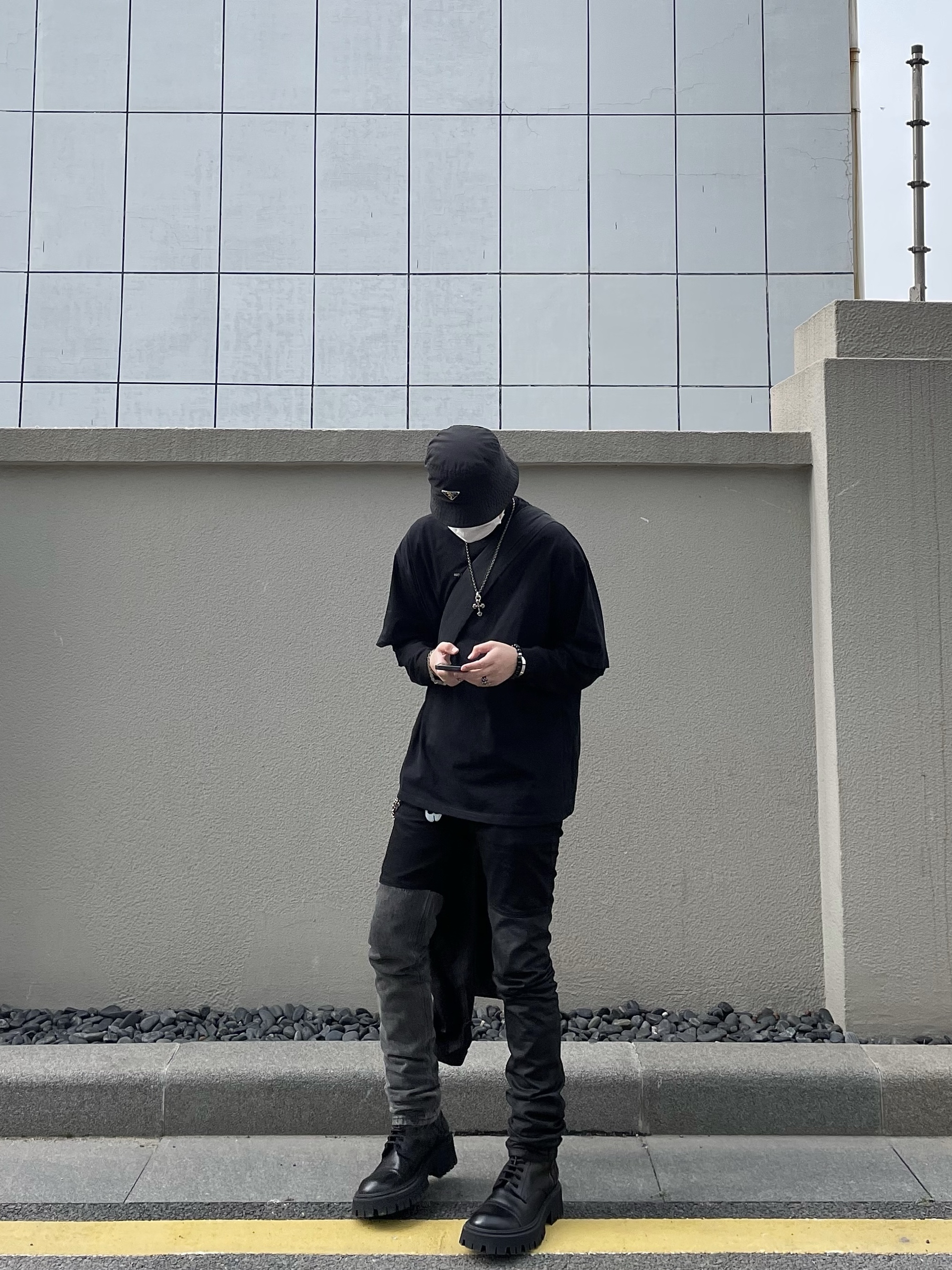 懒人穿搭 | 不会出错的ALL BLACK