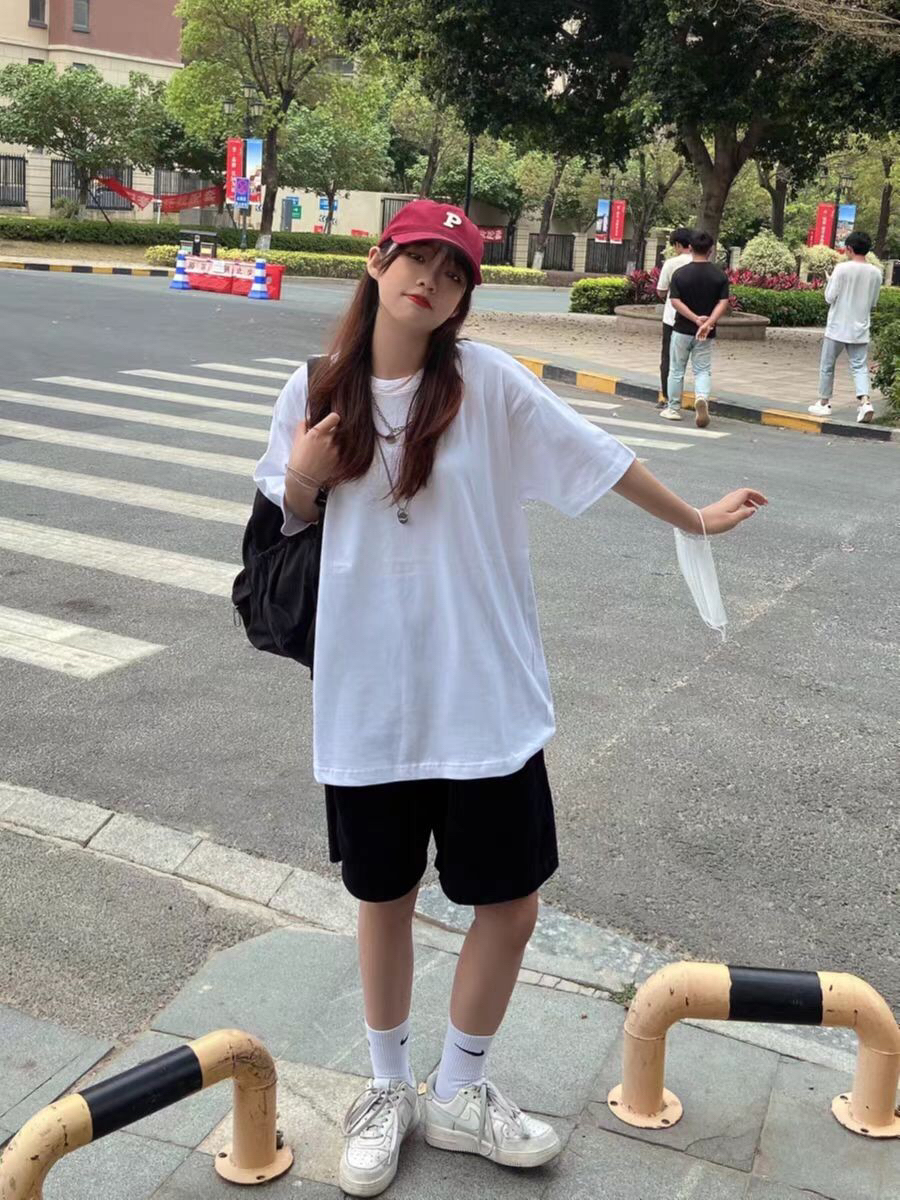 今天是酷酷的少年感穿搭