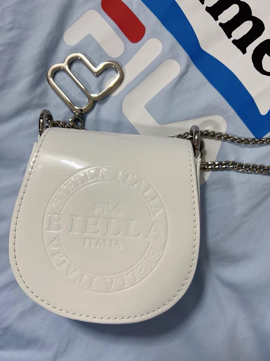 【倪妮同款】FILA 腋下斜挎包分享