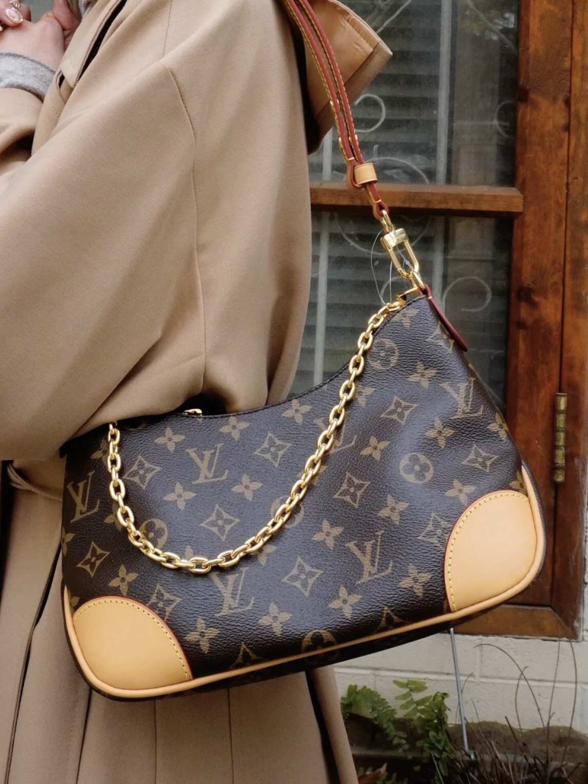 Louis Vuitton Boulogne Monogram老花帆布牛角包 分享