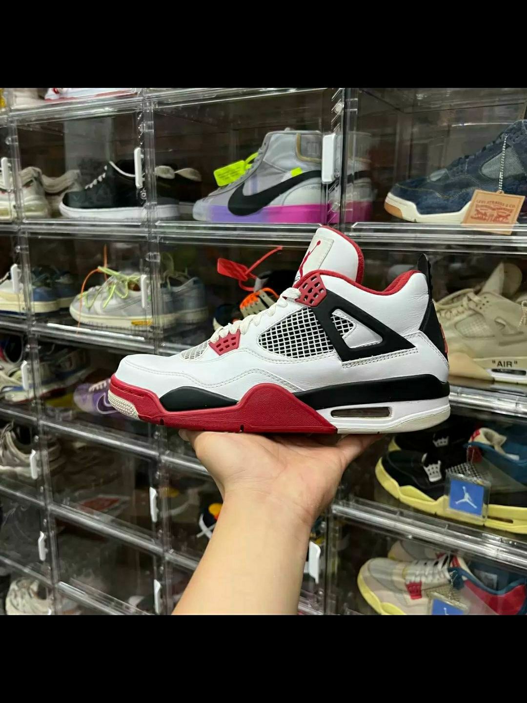 aj4白黑红