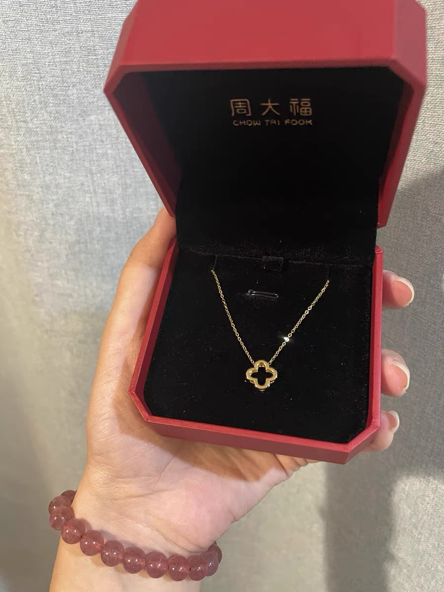 周大福 显气质百搭项链