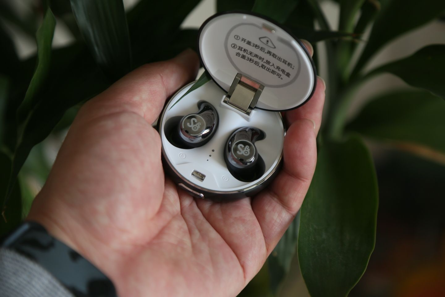 最小体积运动耳机，魔浪S，小而美的精致