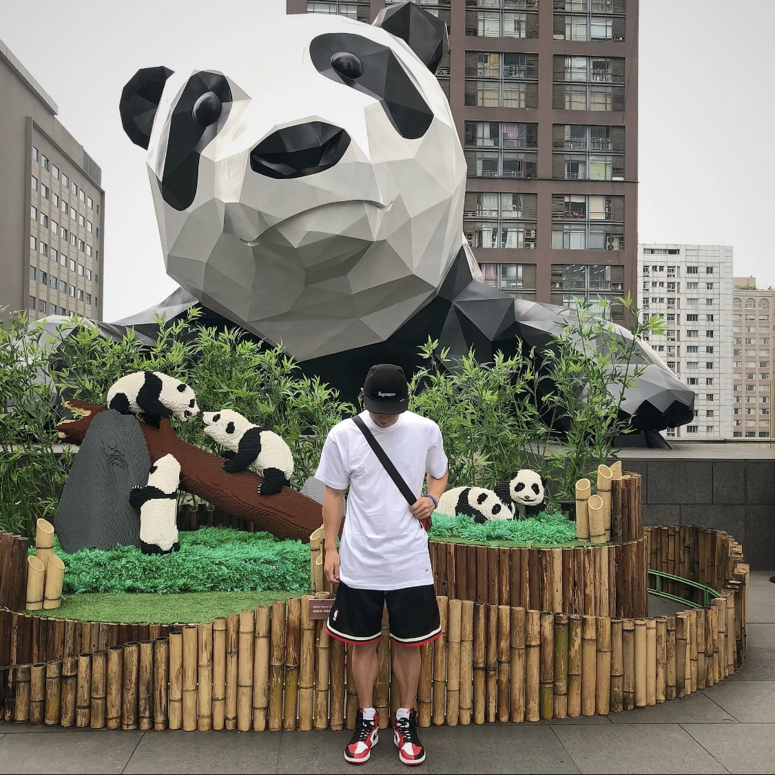 Supreme 简约时尚穿搭分享