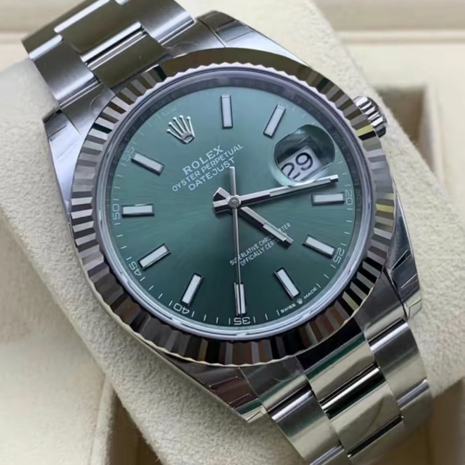 ROLEX劳力士绿色表盘手表使用感受分享。