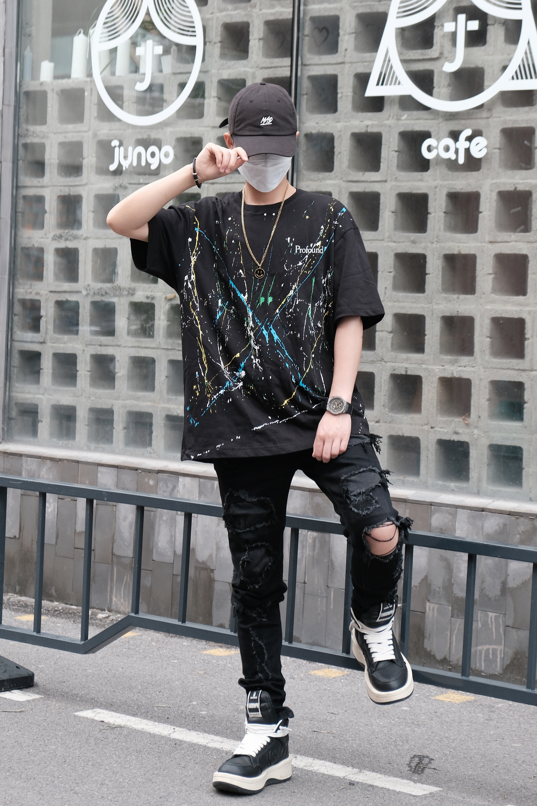户外街头风OOTD | All black依然是最靠谱的❗