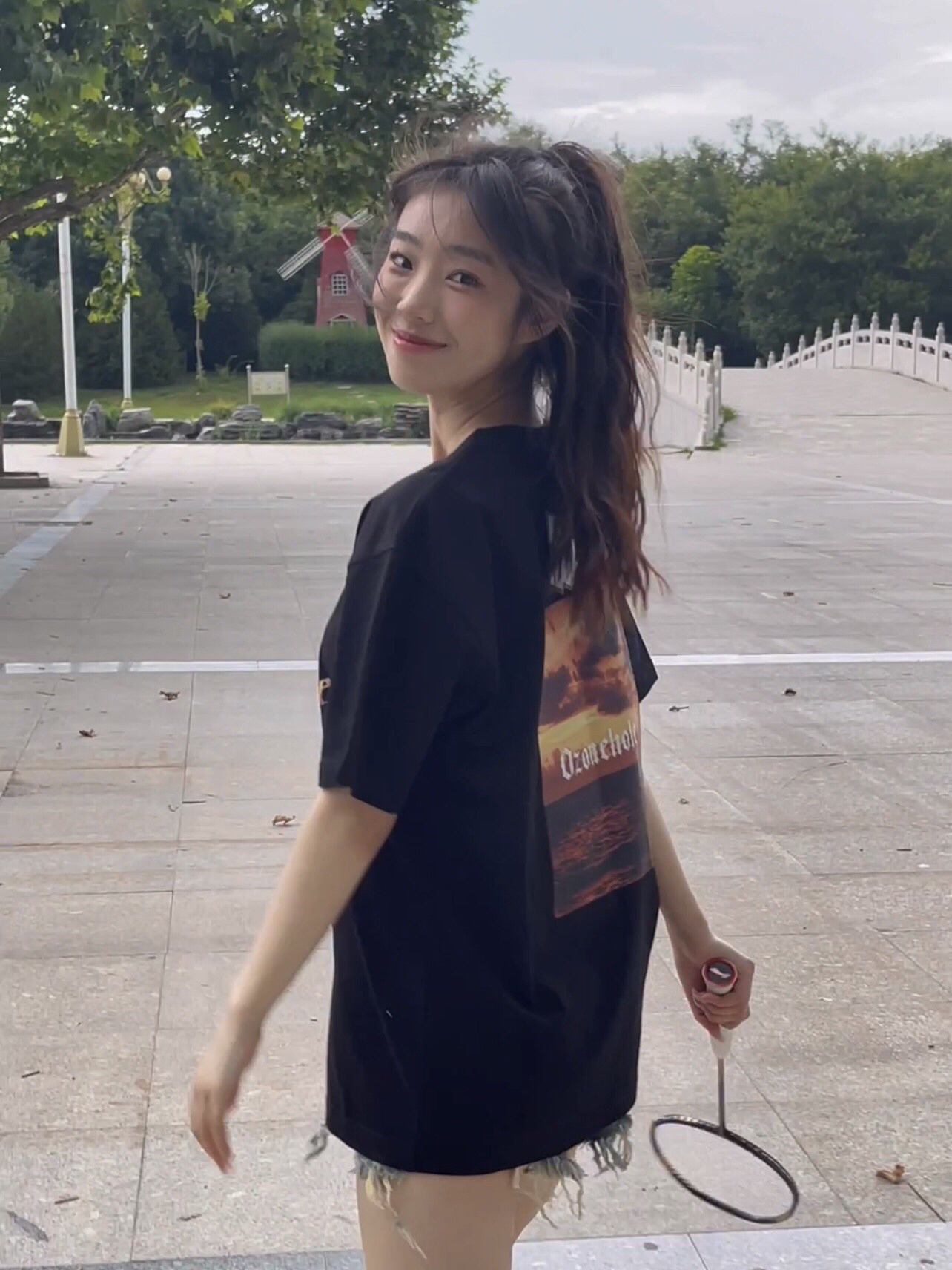 OOTD｜我先拿下了❗️邂逅在落日T的云海里💓