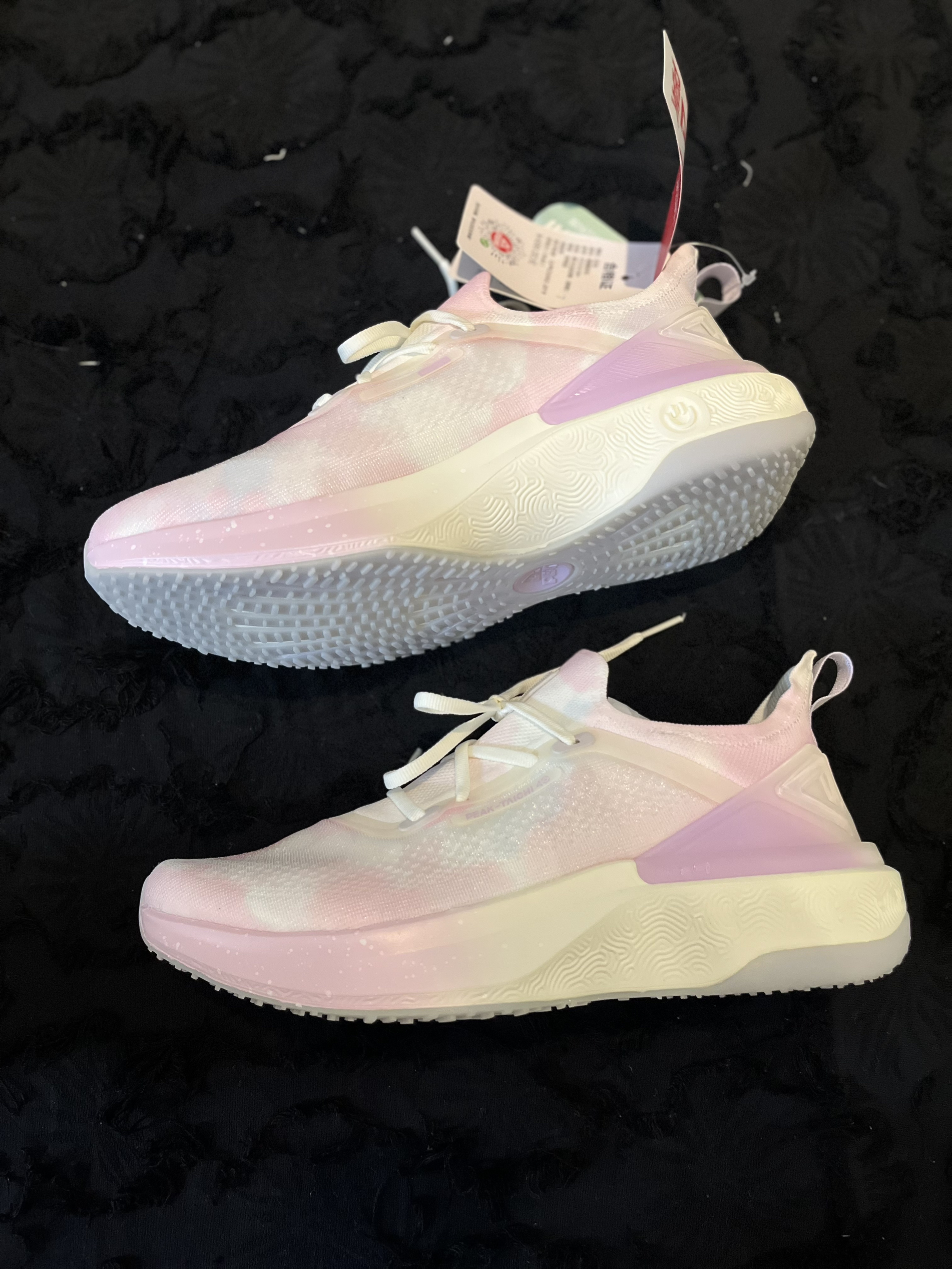 🌈这鞋子有多弹?🌟