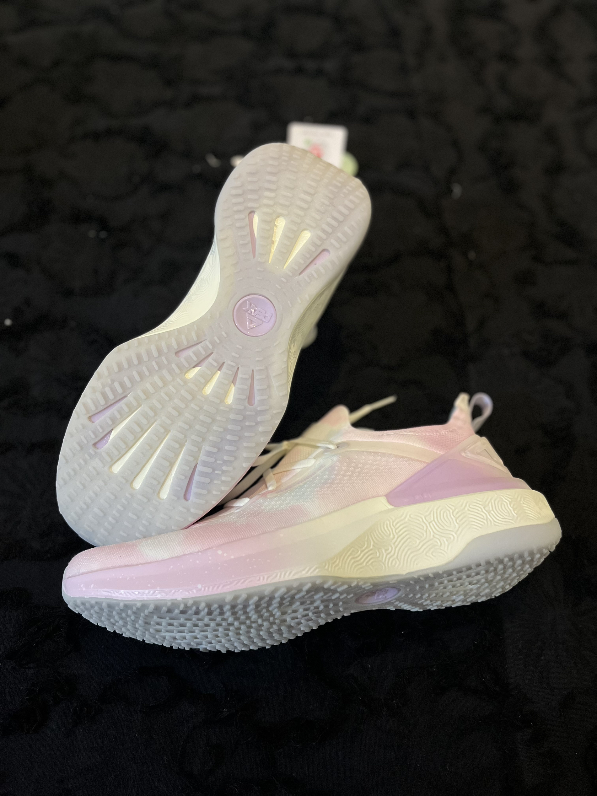 🌈这鞋子有多弹?🌟