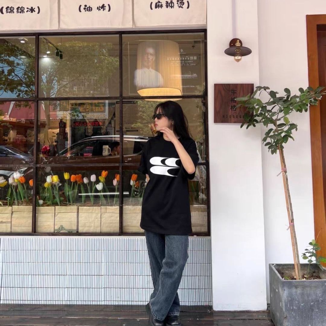 夏日黑色T恤真是yyds，好看又显瘦