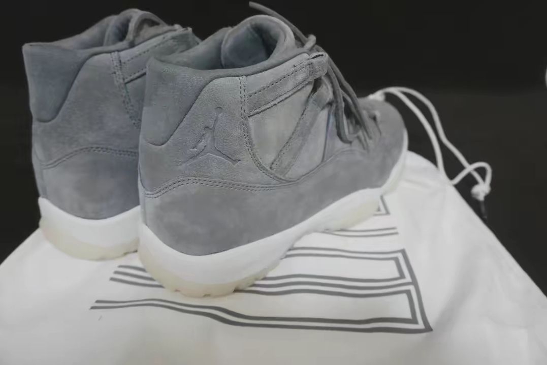 Aj11