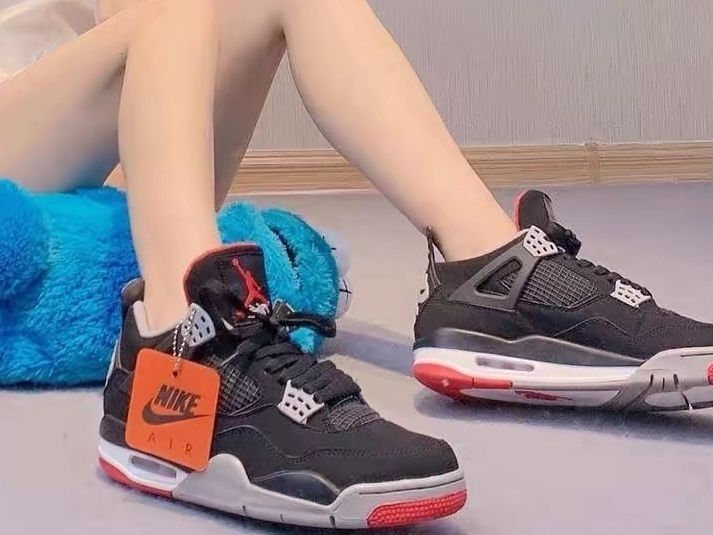 Aj4黑红