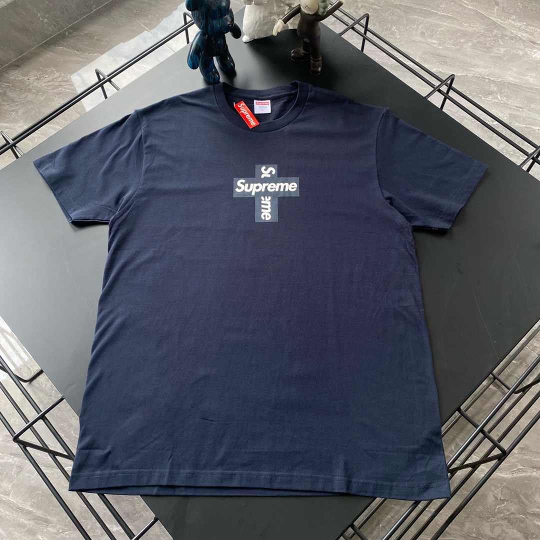 给人眼前一亮的supreme✝️长什么样？