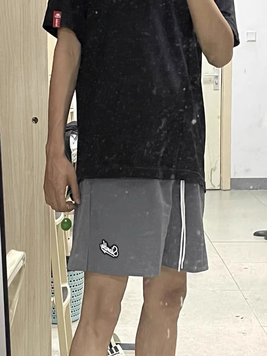 巨帅的短裤确定不来一条吗？