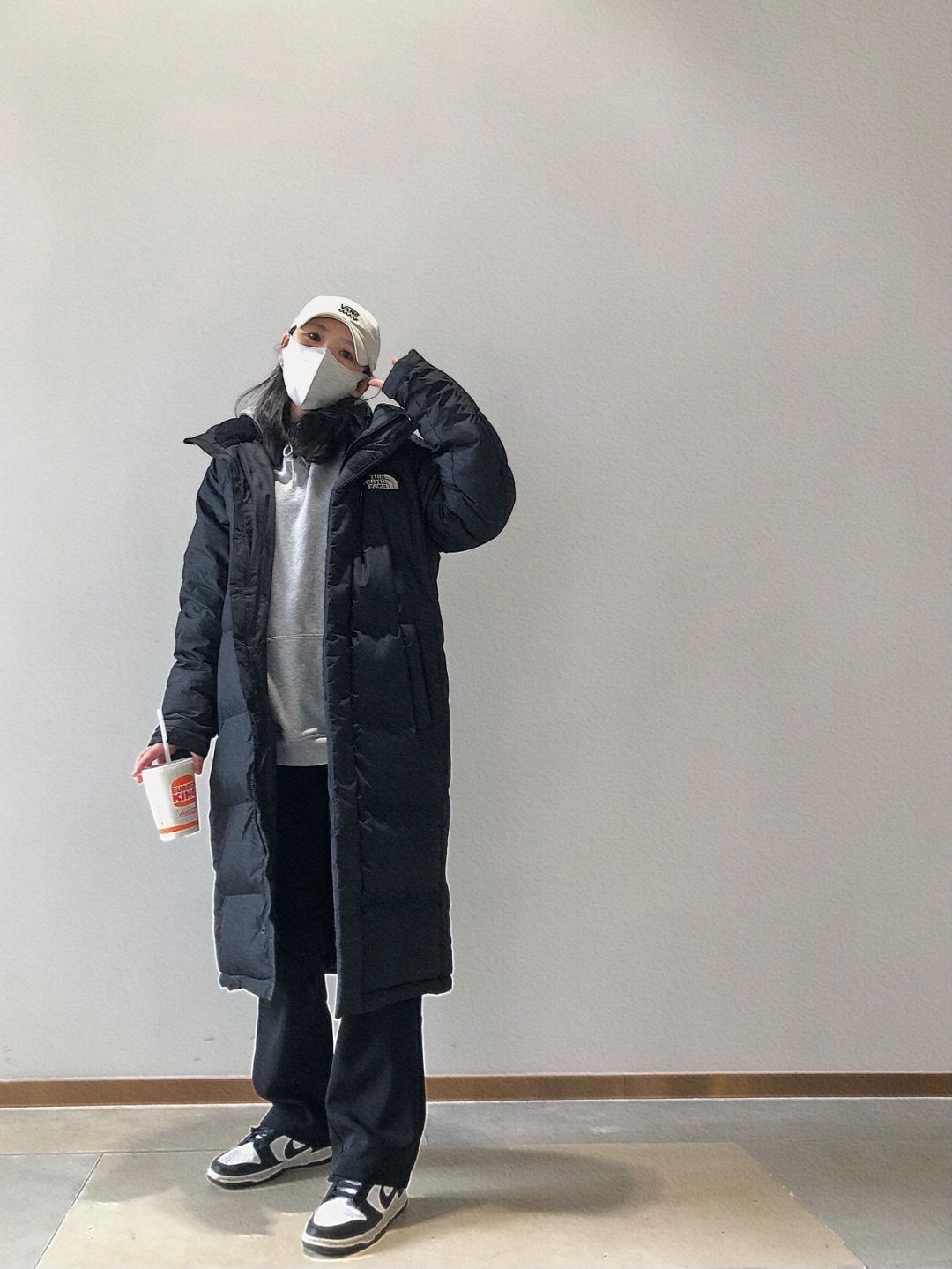 The North Face 长款羽绒服，简单好搭配