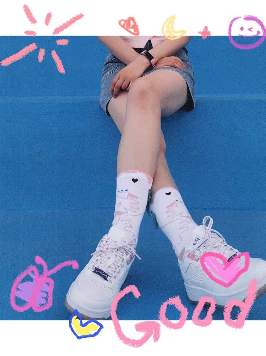 属于爱心女孩的篮球袜uzis
