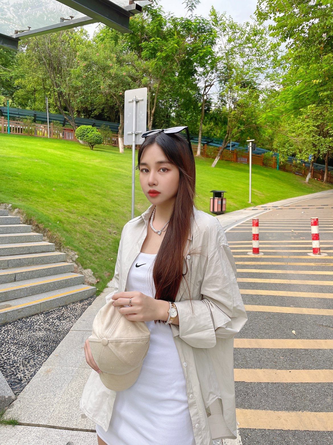 卡其色系穿搭｜要一起去郊游嘛👒