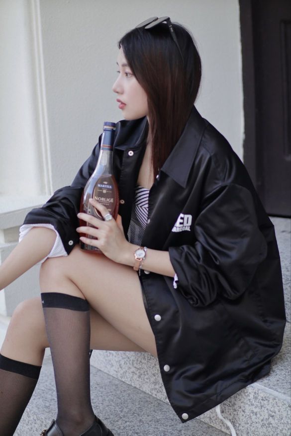 请喝酒的漂亮姐姐🍻