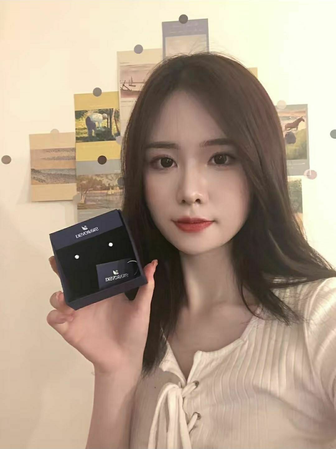 是明星同款的呀【唐嫣同款系列】Swarovski/施华洛世奇 ATTRACT经典配色耳钉520礼物 