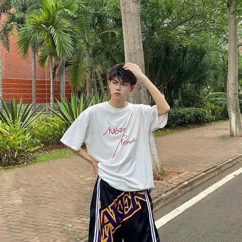 夏天穿这条短裤也过分帅气了吧！