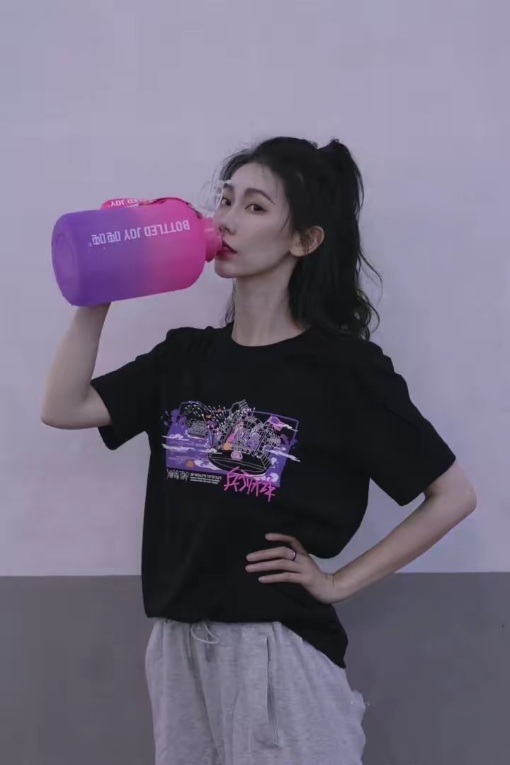 Li Ning 22潮流印花短袖穿搭