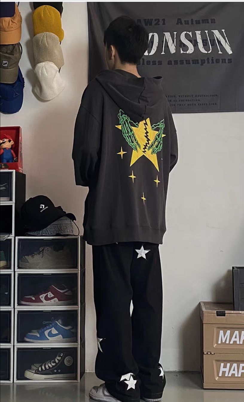 等什么呢，快在卧室里准备你的穿搭吧！不会