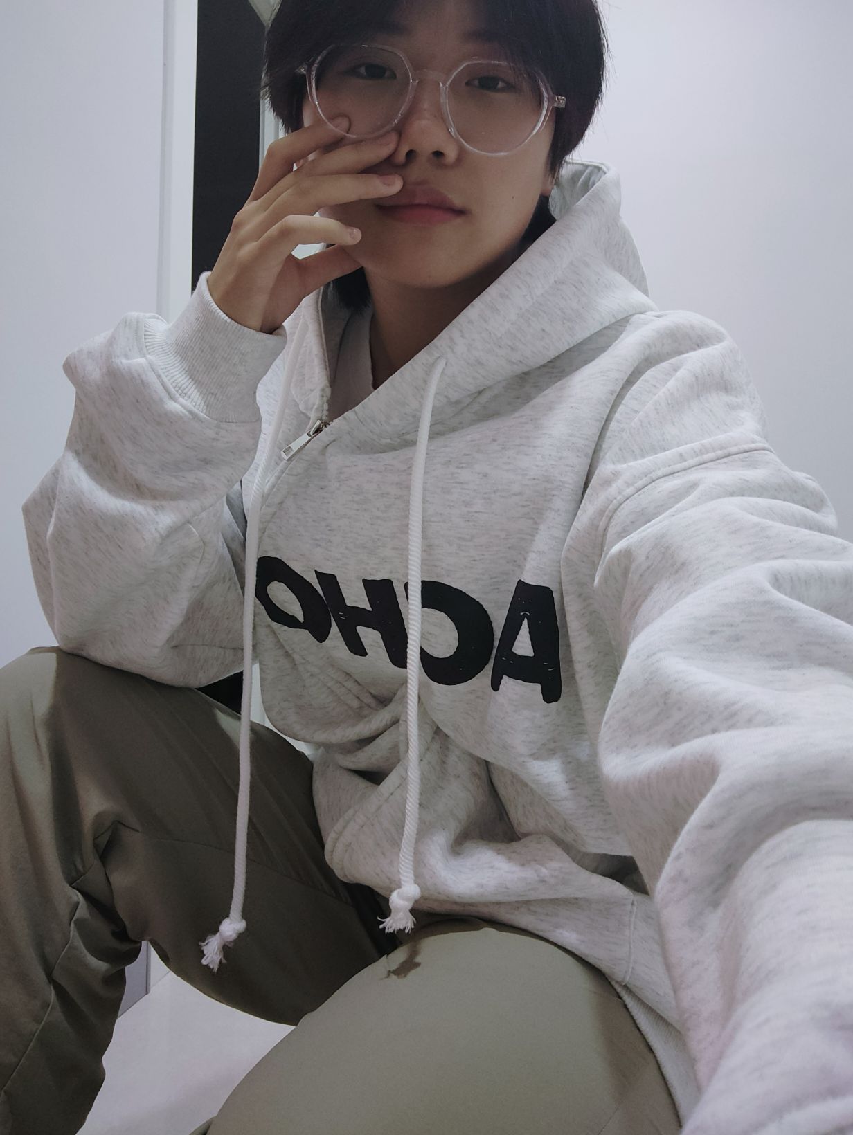 帅不？o(*≧▽≦)ツcome的喂