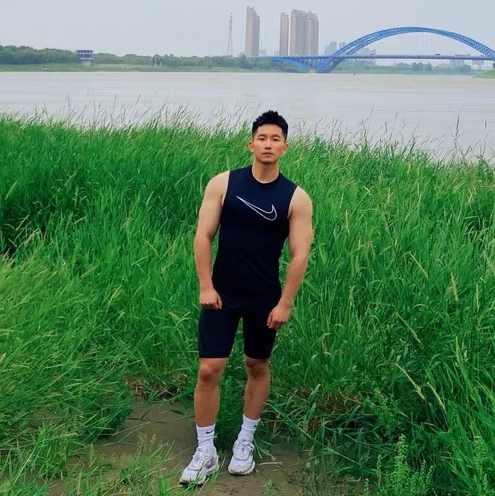 NIKE 男生第一眼就爱上的运动背心来啦~