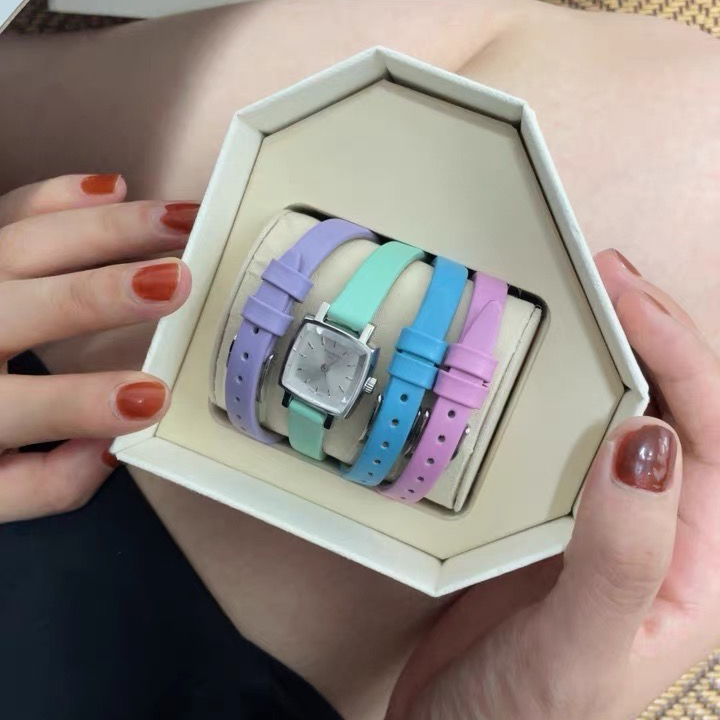 天梭 经典时尚精致礼盒款石英女士手表体验分享