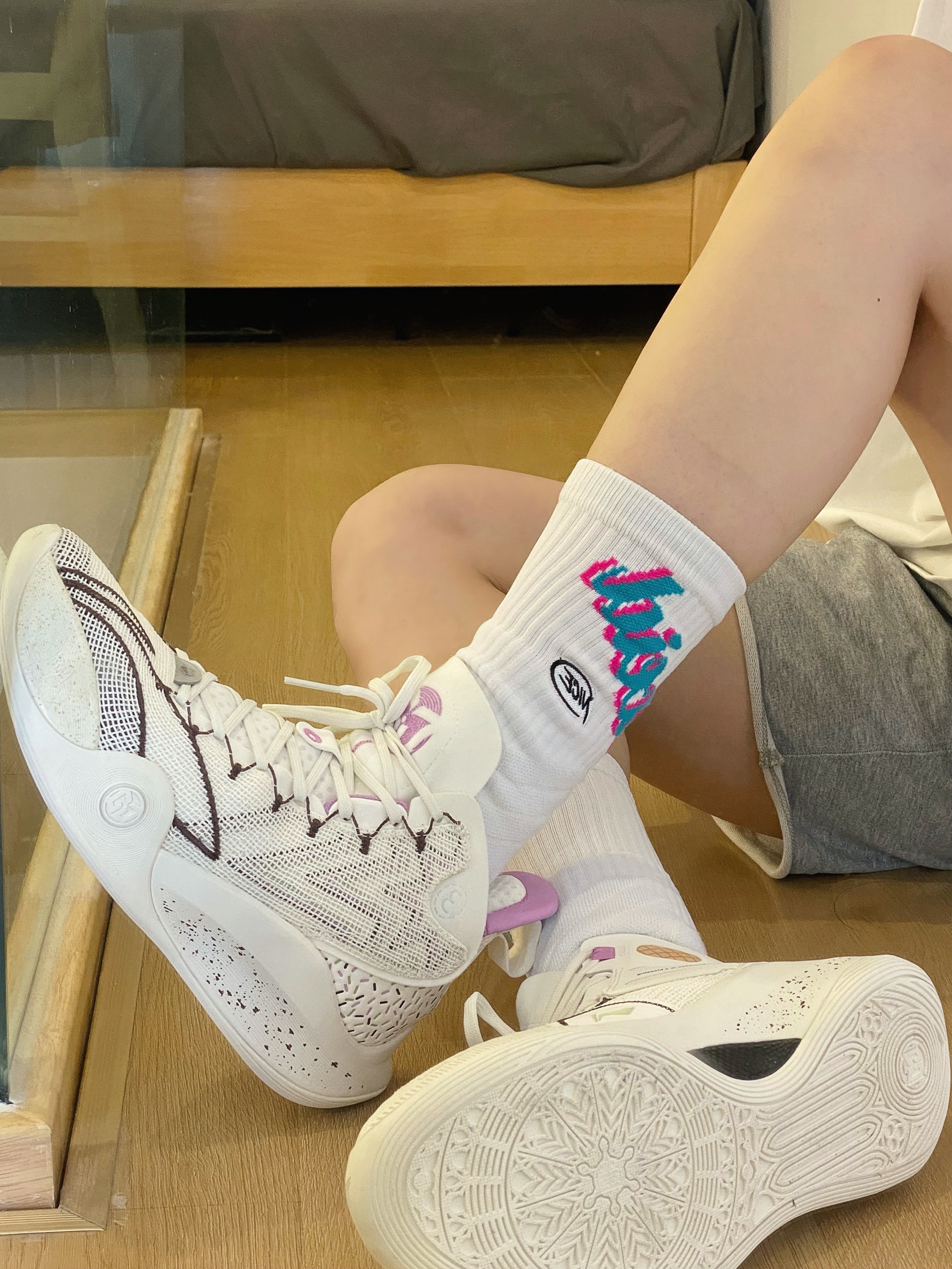 女孩子穿也吼吼看的实战篮球鞋-cj1冰淇淋