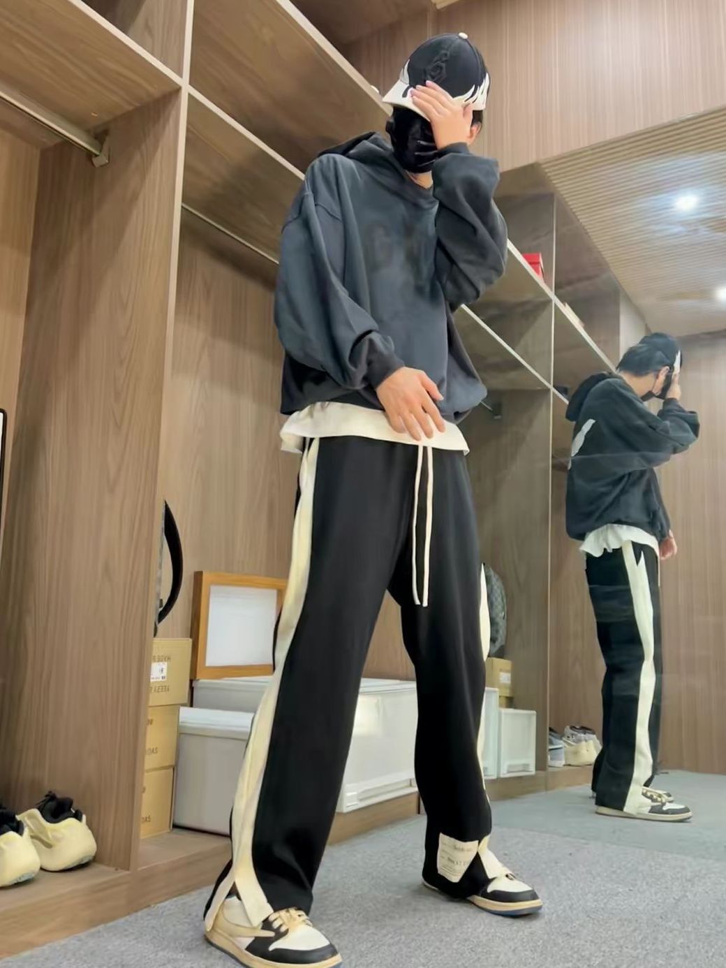 Gap x Yeezy x Balenciaga联名鸽子印花连帽卫衣酷帅穿搭分享