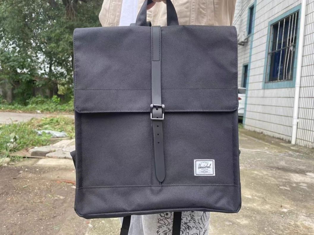 Herschel Supply CITY中号双肩包 分享