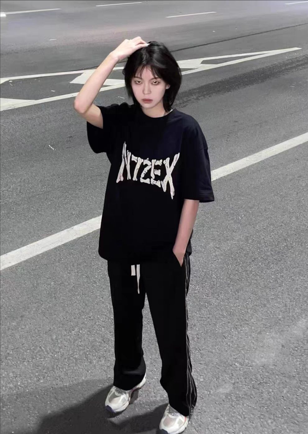今天找到的是我的拽酷闺蜜来做模特，喜欢拽