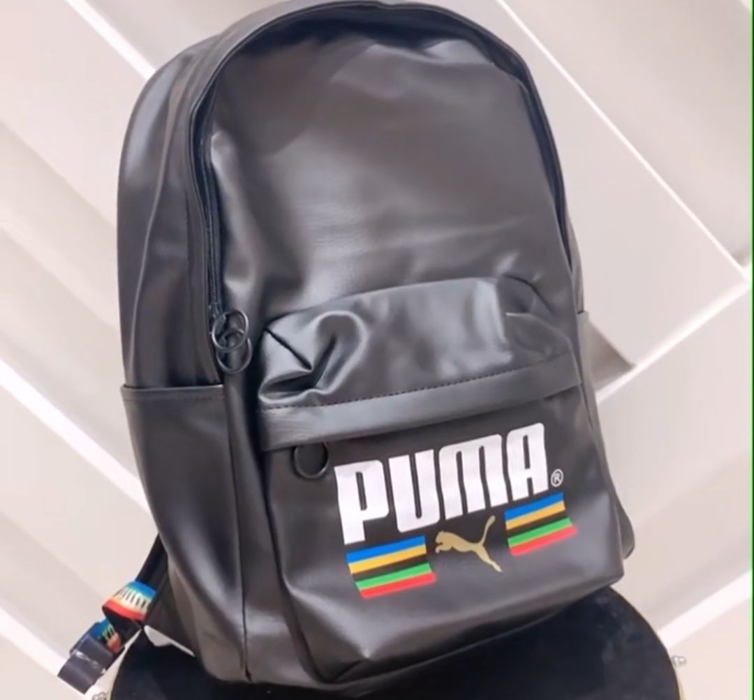千挑万选终于得到了满意的双肩包