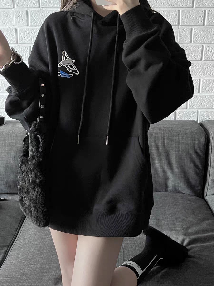 Ootd小个子｜韩系黑色卫衣+短裤甜酷搭配